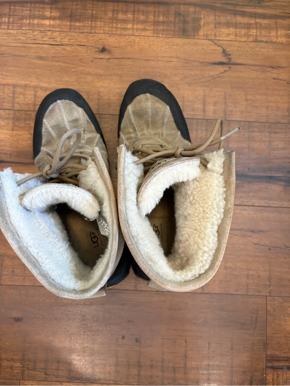 UGG Australia Hilgard Rope Beige Men's Boots Size 9 Fur Sherpa Lined Lace Up Tan
